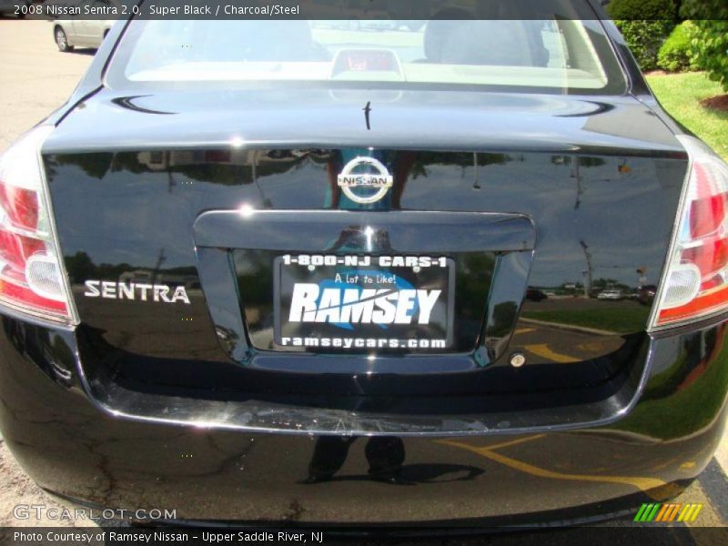 Super Black / Charcoal/Steel 2008 Nissan Sentra 2.0