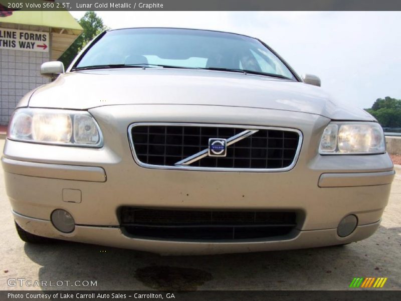 Lunar Gold Metallic / Graphite 2005 Volvo S60 2.5T