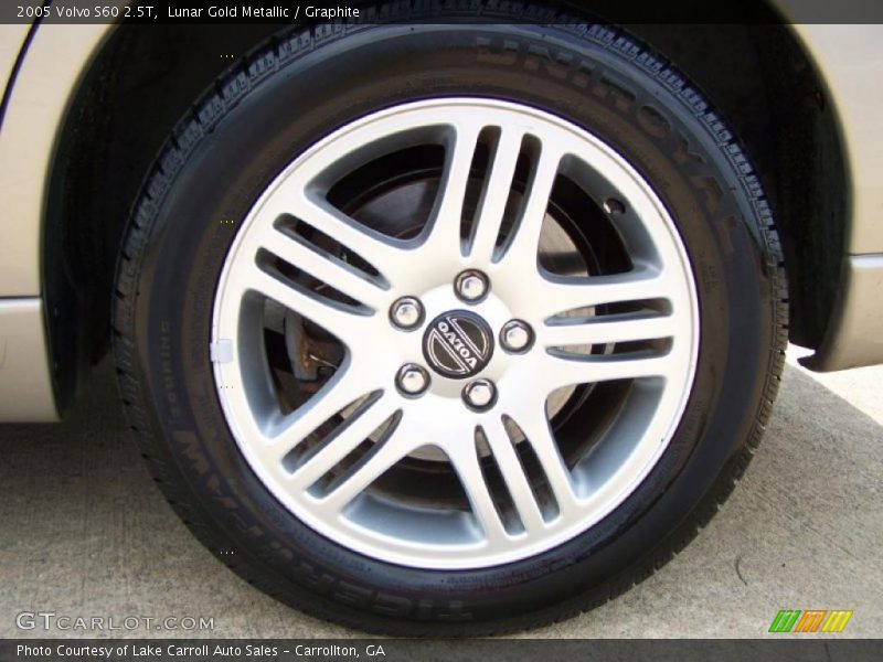Lunar Gold Metallic / Graphite 2005 Volvo S60 2.5T