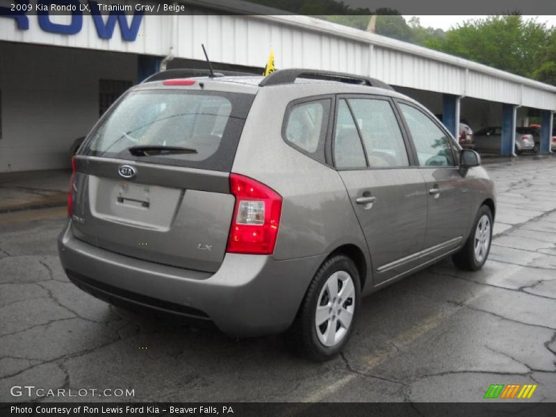 Titanium Gray / Beige 2009 Kia Rondo LX