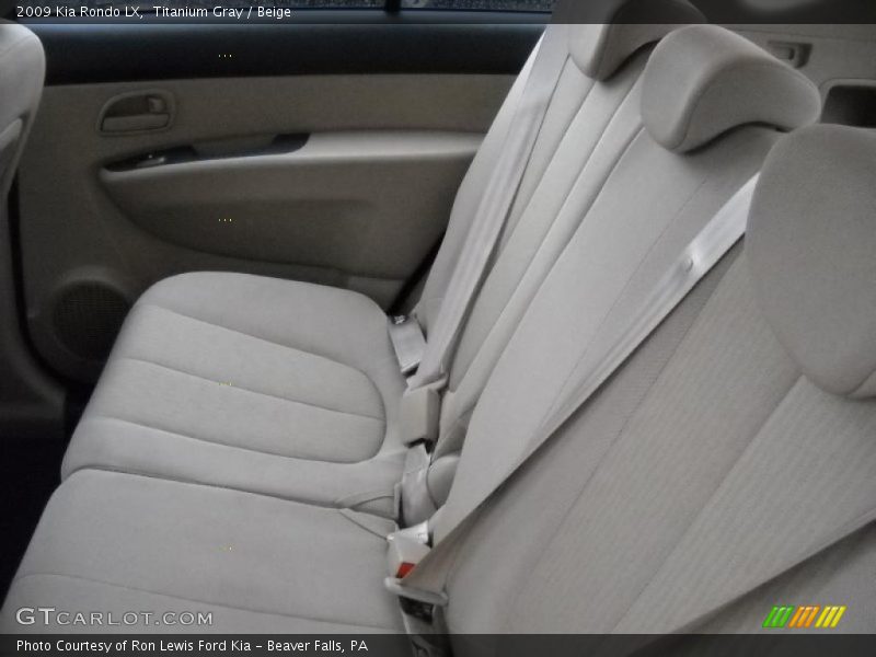 Titanium Gray / Beige 2009 Kia Rondo LX