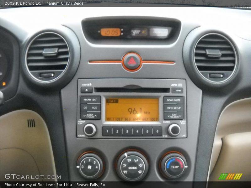 Titanium Gray / Beige 2009 Kia Rondo LX