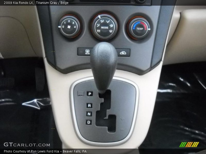 Titanium Gray / Beige 2009 Kia Rondo LX