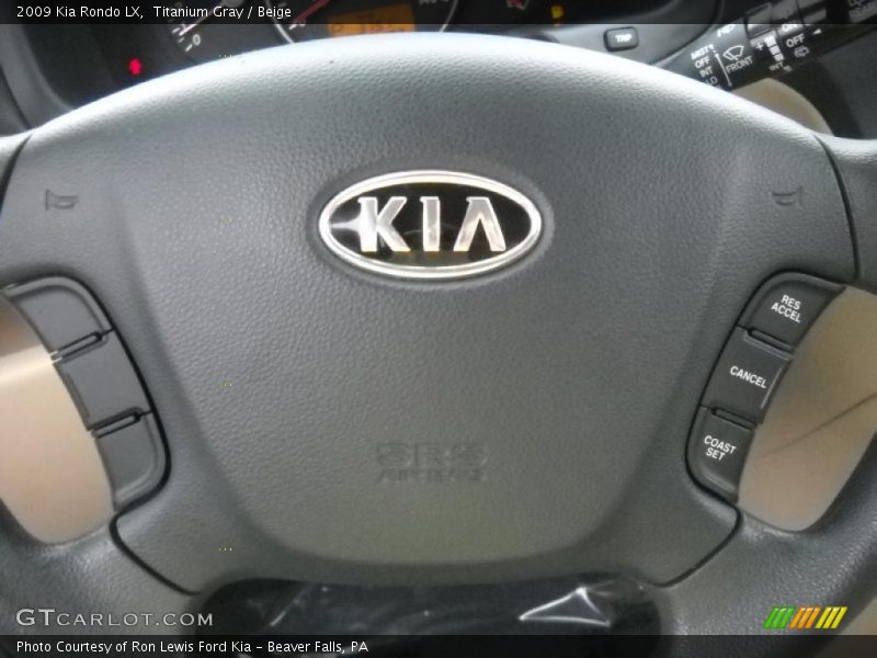 Titanium Gray / Beige 2009 Kia Rondo LX