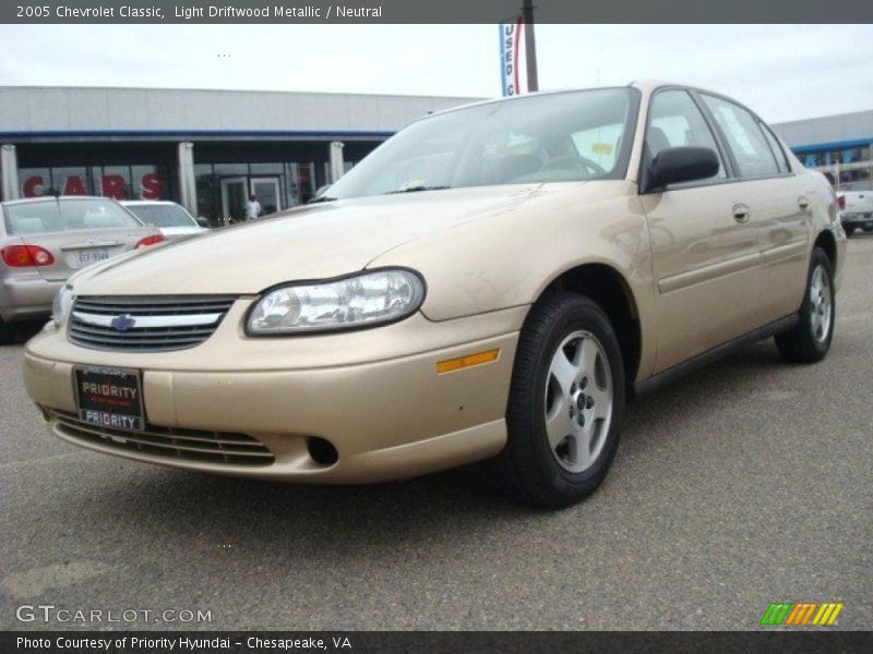 Light Driftwood Metallic / Neutral 2005 Chevrolet Classic