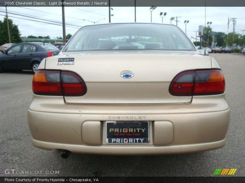 Light Driftwood Metallic / Neutral 2005 Chevrolet Classic