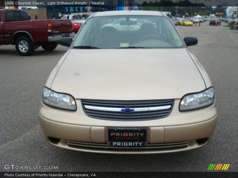 Light Driftwood Metallic / Neutral 2005 Chevrolet Classic
