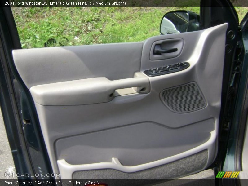 Emerald Green Metallic / Medium Graphite 2001 Ford Windstar LX