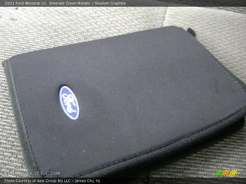 Emerald Green Metallic / Medium Graphite 2001 Ford Windstar LX
