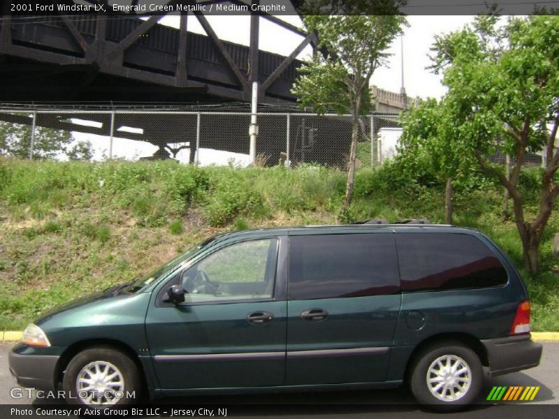 Emerald Green Metallic / Medium Graphite 2001 Ford Windstar LX