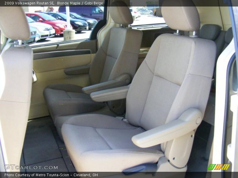 Blonde Maple / Gobi Beige 2009 Volkswagen Routan SE
