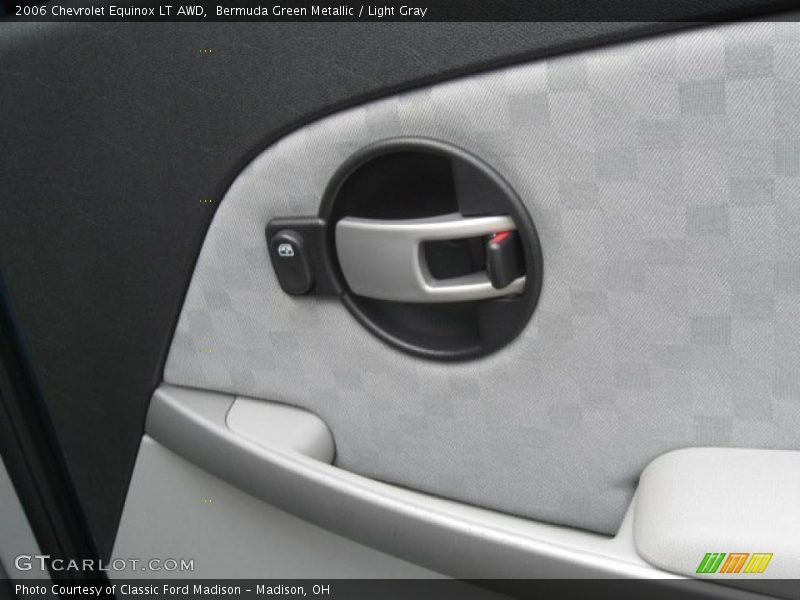 Bermuda Green Metallic / Light Gray 2006 Chevrolet Equinox LT AWD