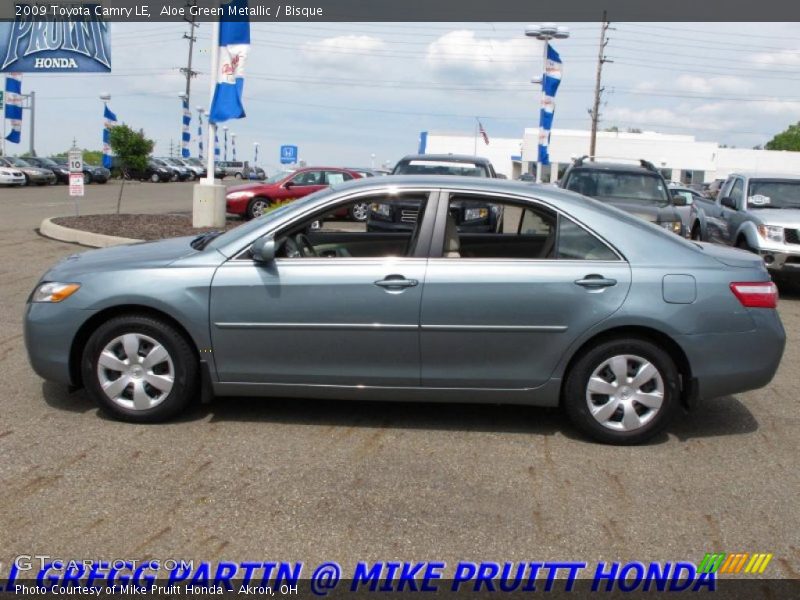 Aloe Green Metallic / Bisque 2009 Toyota Camry LE