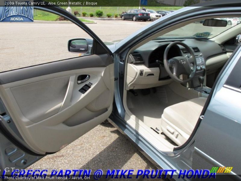 Aloe Green Metallic / Bisque 2009 Toyota Camry LE