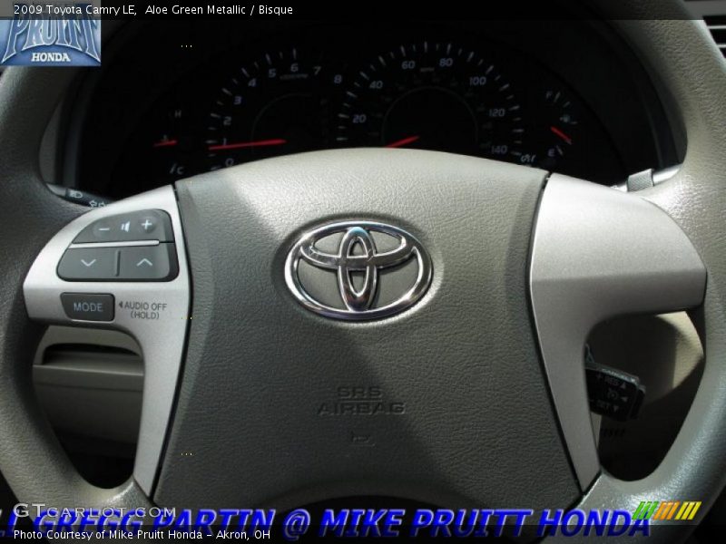 Aloe Green Metallic / Bisque 2009 Toyota Camry LE