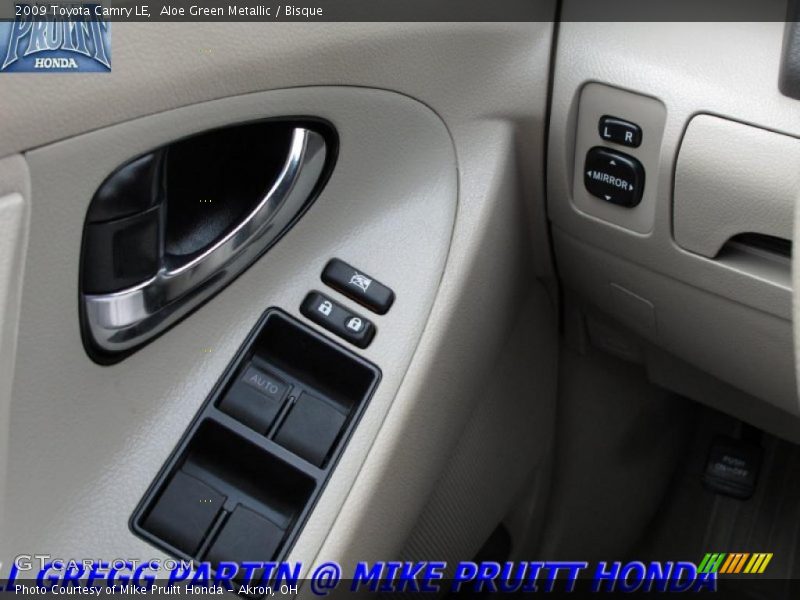Aloe Green Metallic / Bisque 2009 Toyota Camry LE