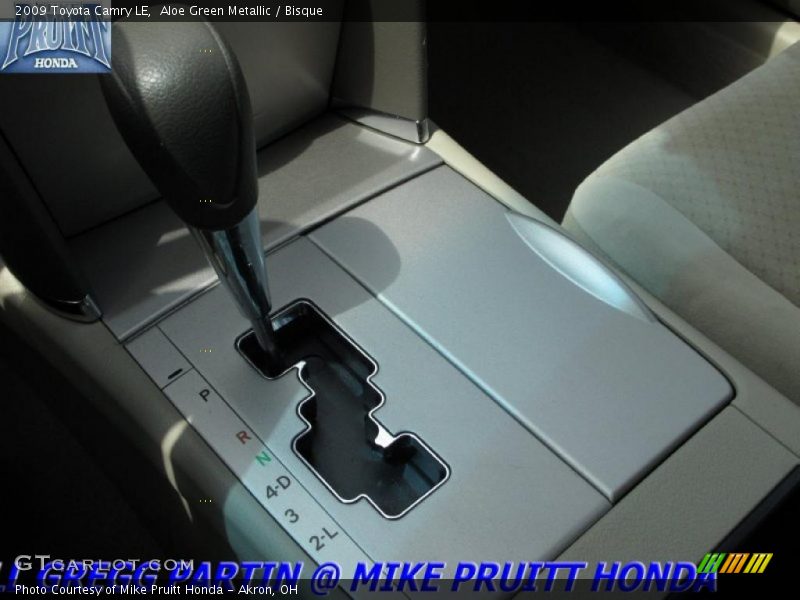 Aloe Green Metallic / Bisque 2009 Toyota Camry LE