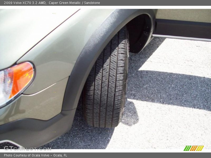Caper Green Metallic / Sandstone 2009 Volvo XC70 3.2 AWD