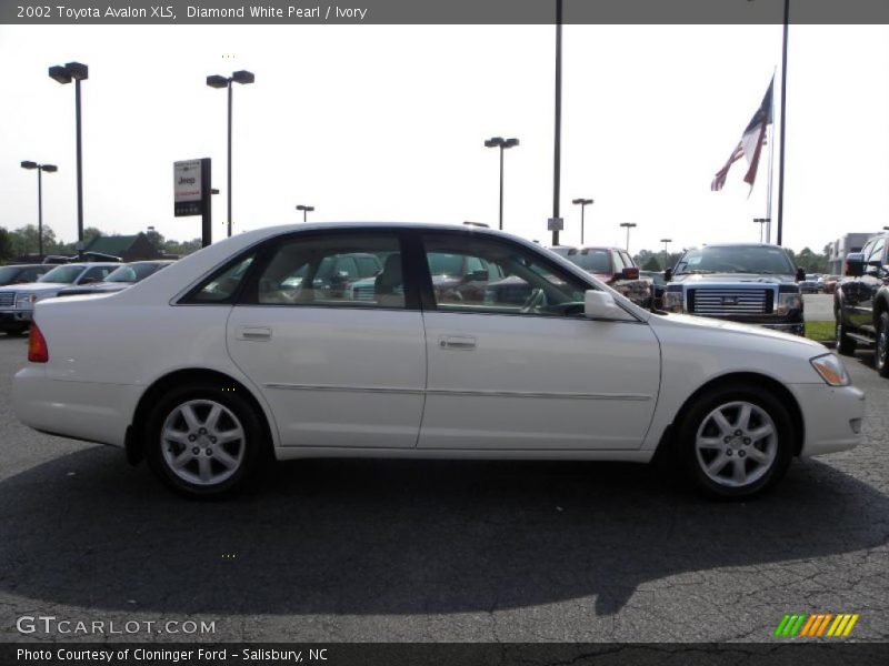 Diamond White Pearl / Ivory 2002 Toyota Avalon XLS