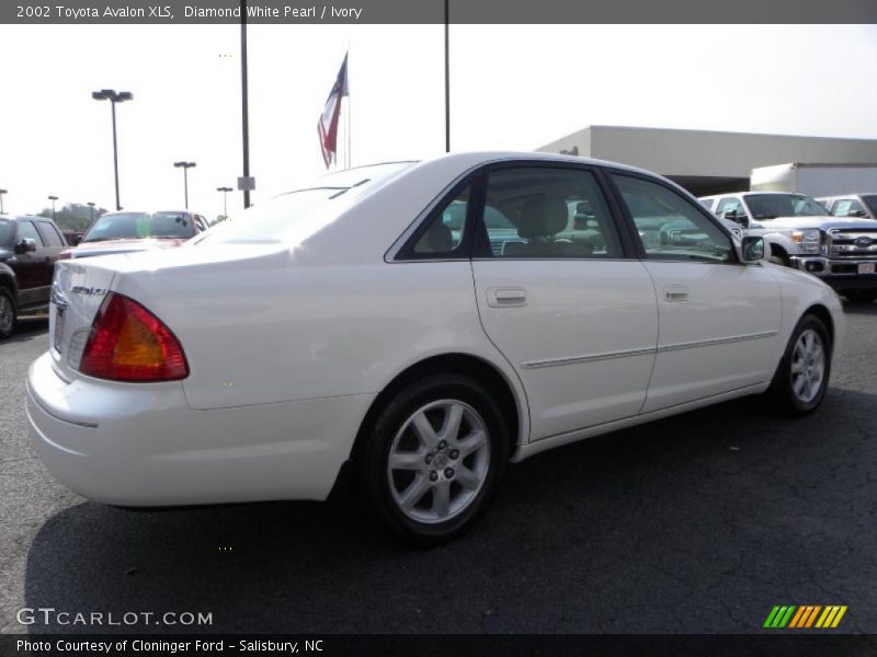 Diamond White Pearl / Ivory 2002 Toyota Avalon XLS