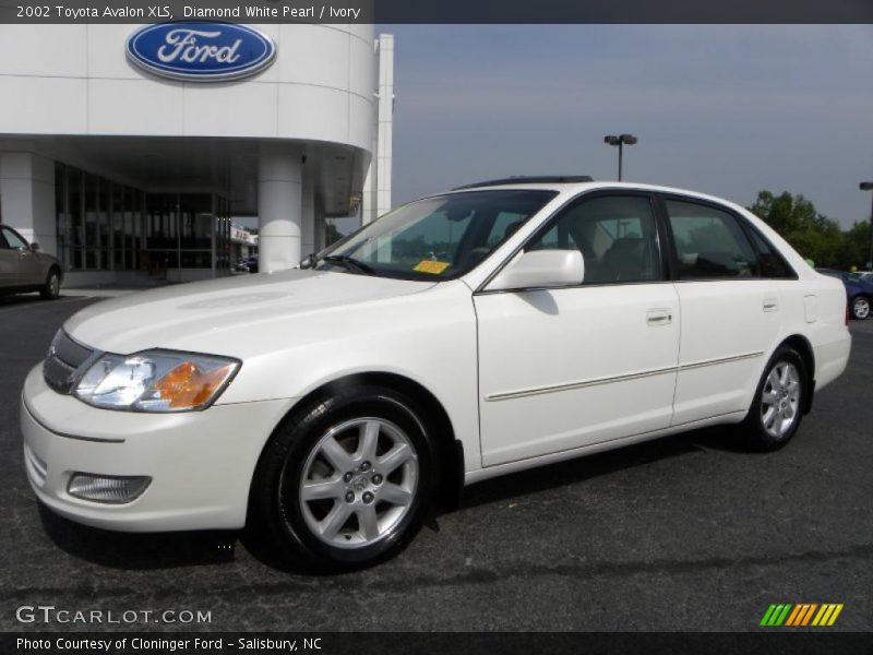 Diamond White Pearl / Ivory 2002 Toyota Avalon XLS
