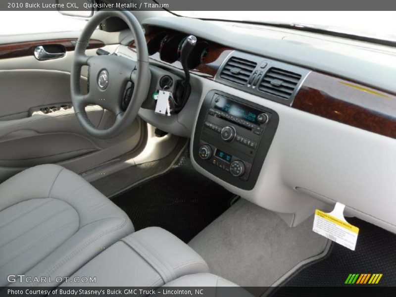 Quicksilver Metallic / Titanium 2010 Buick Lucerne CXL