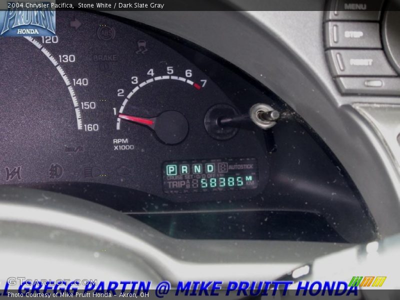 Stone White / Dark Slate Gray 2004 Chrysler Pacifica