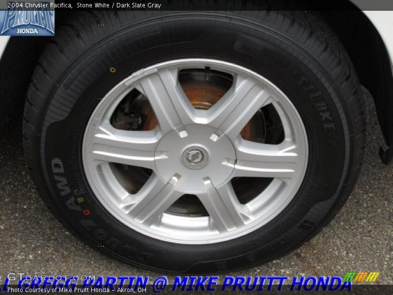 Stone White / Dark Slate Gray 2004 Chrysler Pacifica
