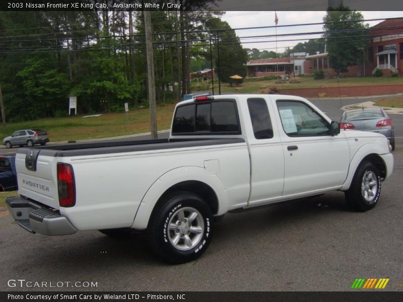 Avalanche White / Gray 2003 Nissan Frontier XE King Cab