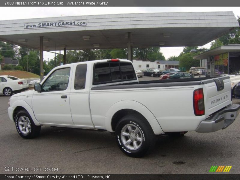 Avalanche White / Gray 2003 Nissan Frontier XE King Cab
