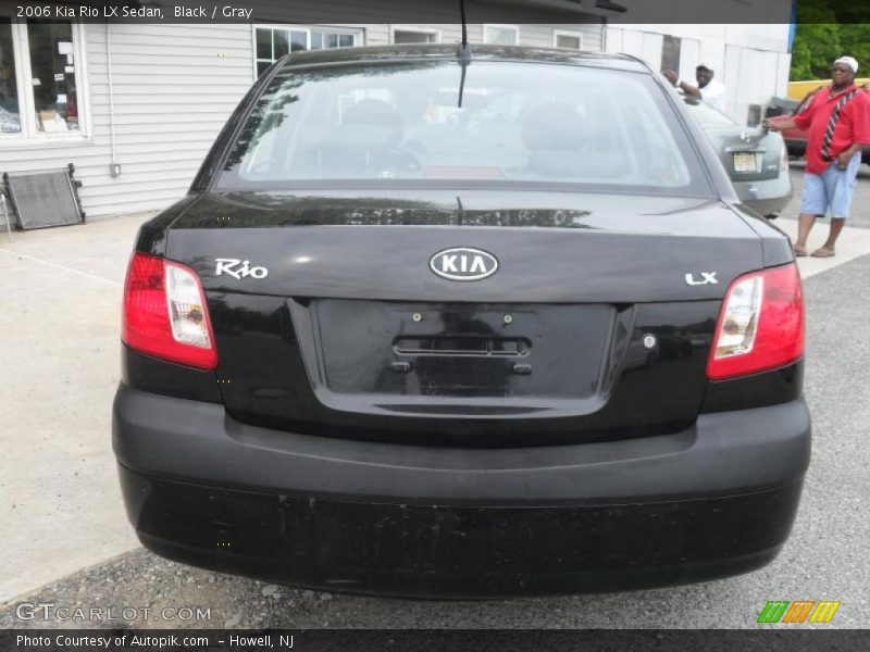Black / Gray 2006 Kia Rio LX Sedan