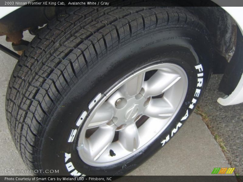 Avalanche White / Gray 2003 Nissan Frontier XE King Cab