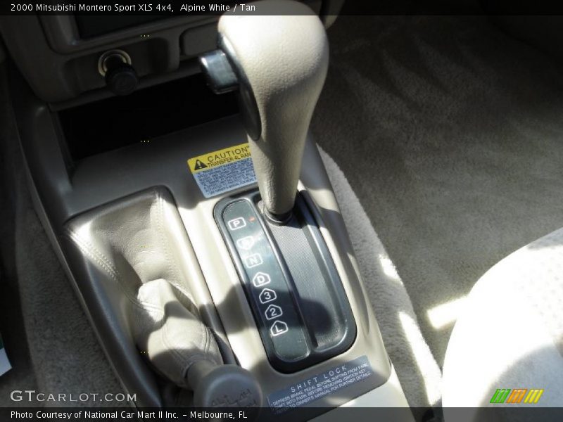 Alpine White / Tan 2000 Mitsubishi Montero Sport XLS 4x4