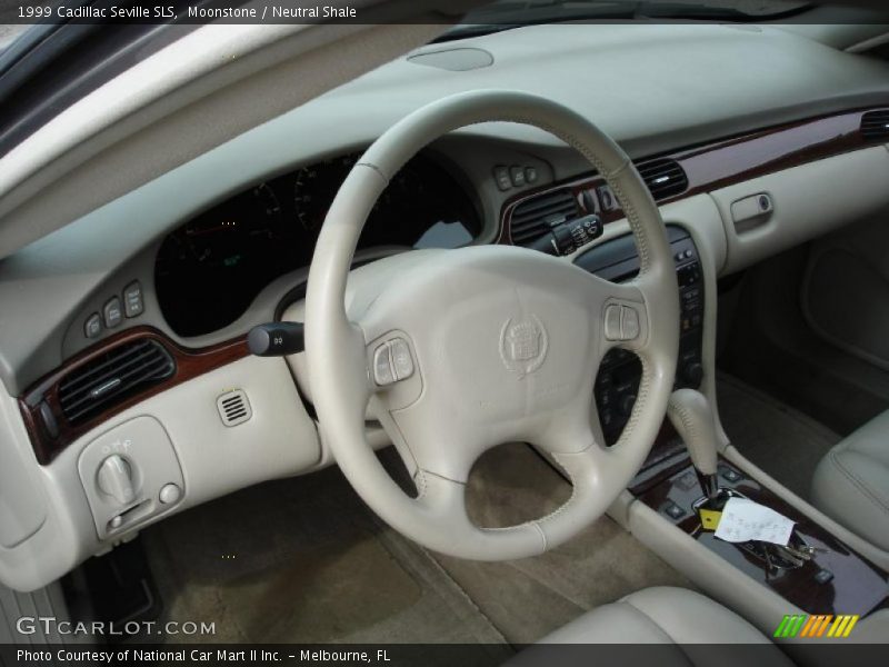 Moonstone / Neutral Shale 1999 Cadillac Seville SLS