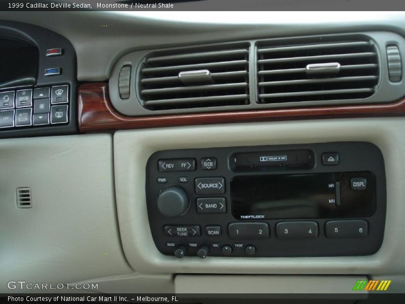 Moonstone / Neutral Shale 1999 Cadillac DeVille Sedan