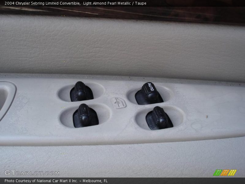 Light Almond Pearl Metallic / Taupe 2004 Chrysler Sebring Limited Convertible
