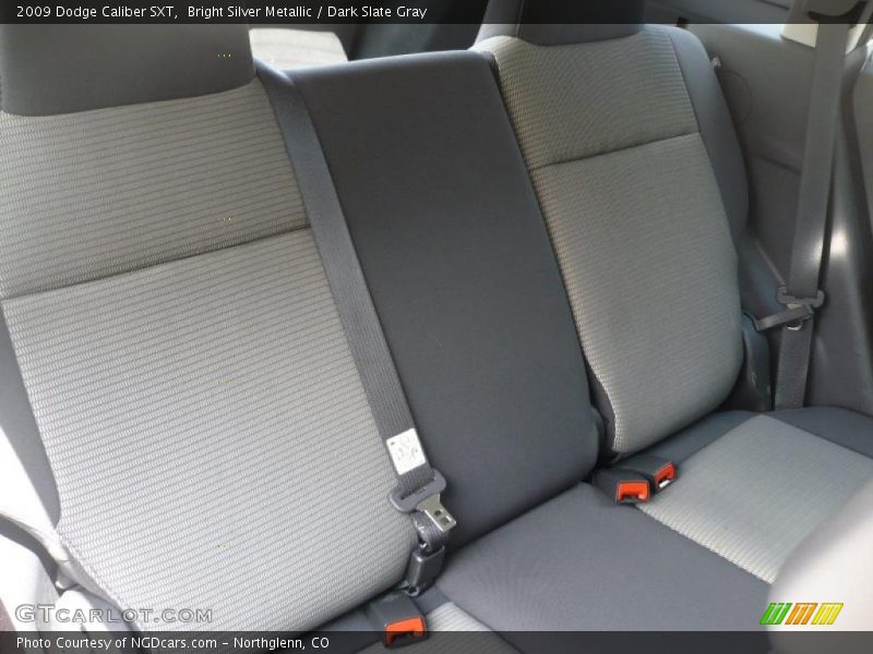Bright Silver Metallic / Dark Slate Gray 2009 Dodge Caliber SXT