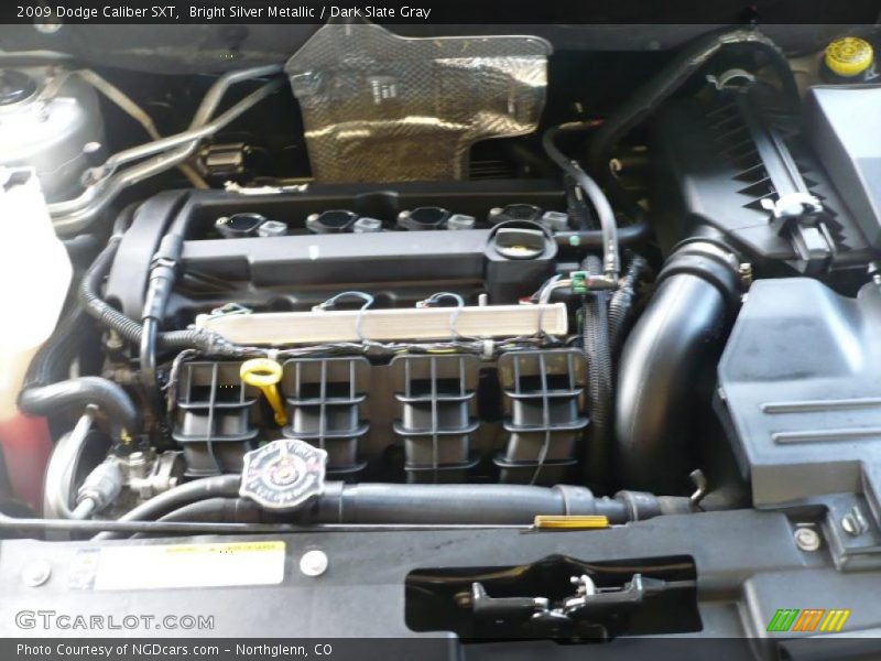 Bright Silver Metallic / Dark Slate Gray 2009 Dodge Caliber SXT