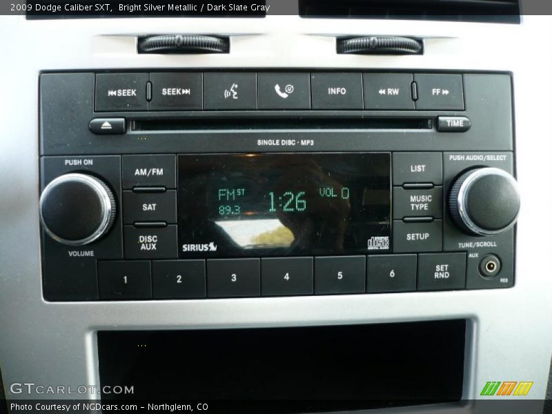 Bright Silver Metallic / Dark Slate Gray 2009 Dodge Caliber SXT