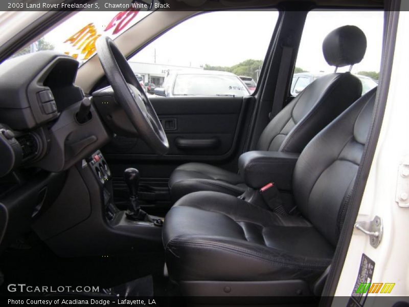 Chawton White / Black 2003 Land Rover Freelander S