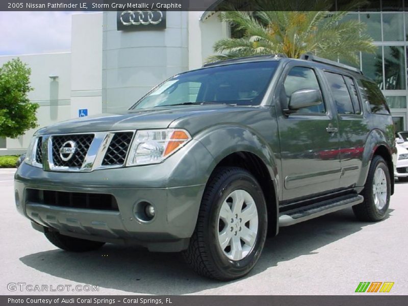 Storm Gray Metallic / Graphite 2005 Nissan Pathfinder LE