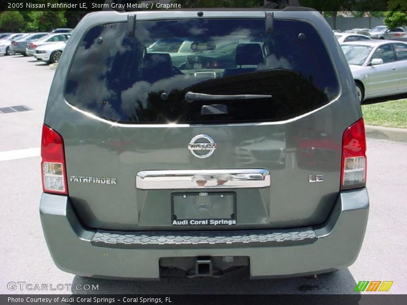 Storm Gray Metallic / Graphite 2005 Nissan Pathfinder LE