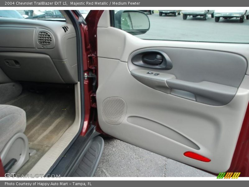 Majestic Red Metallic / Medium Pewter 2004 Chevrolet TrailBlazer EXT LS