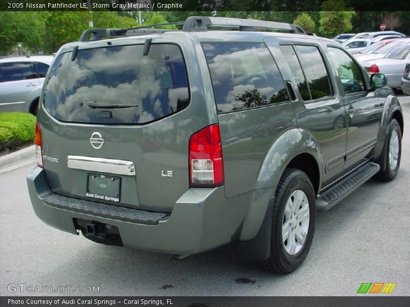 Storm Gray Metallic / Graphite 2005 Nissan Pathfinder LE