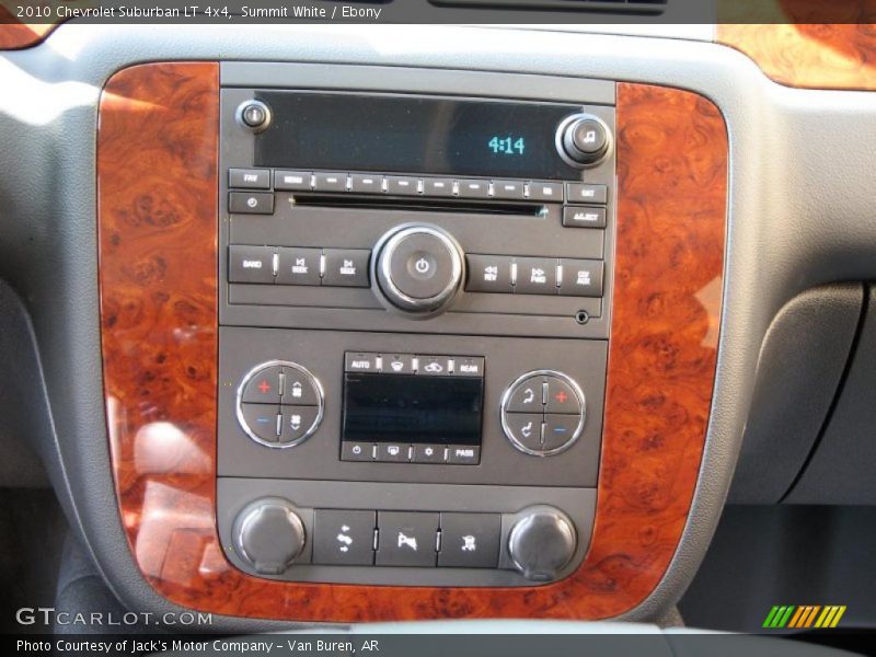 Summit White / Ebony 2010 Chevrolet Suburban LT 4x4