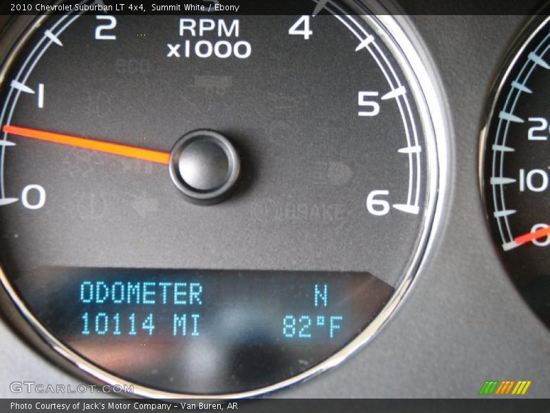 Summit White / Ebony 2010 Chevrolet Suburban LT 4x4