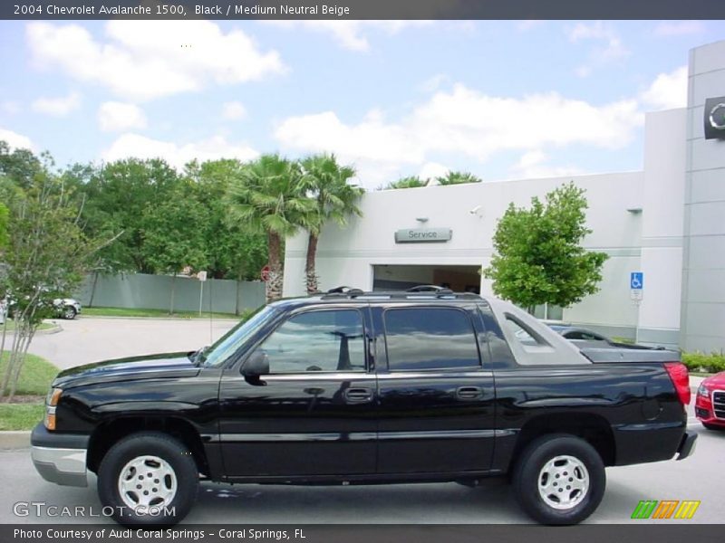 Black / Medium Neutral Beige 2004 Chevrolet Avalanche 1500