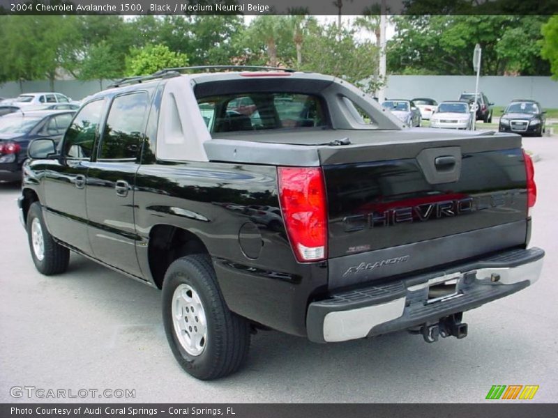 Black / Medium Neutral Beige 2004 Chevrolet Avalanche 1500