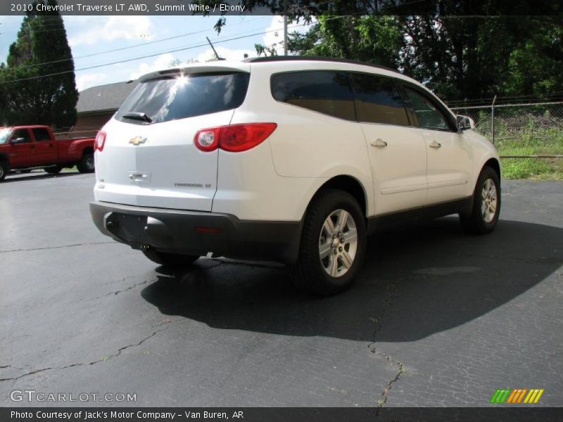 Summit White / Ebony 2010 Chevrolet Traverse LT AWD
