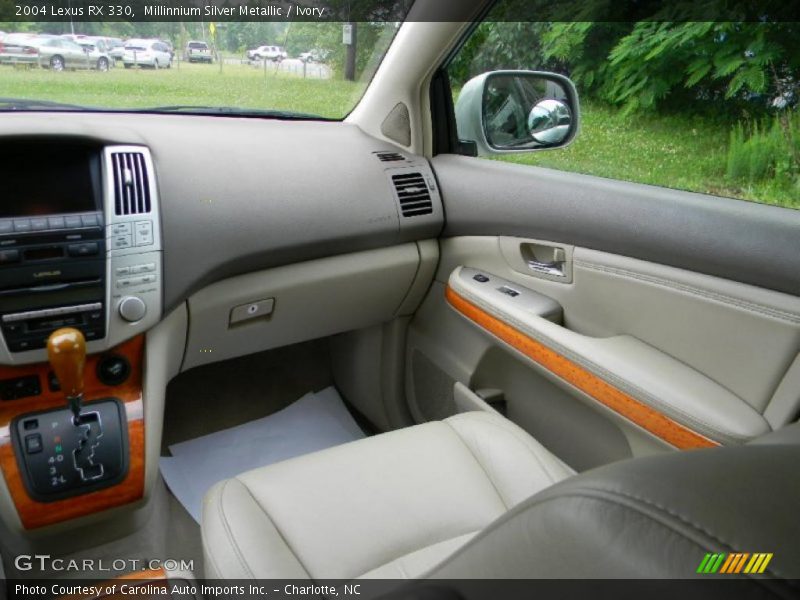 Millinnium Silver Metallic / Ivory 2004 Lexus RX 330